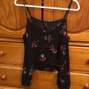 Kendall and Kylie top 🥀